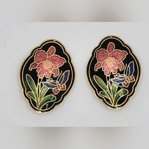 Vintage Guilloche flower butterfly Colisonne clip on earrings - Picture 1 of 4